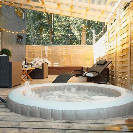 Secret Lake Prag Magic Place Relaxation& Wellness Rehenice Bagian luar foto