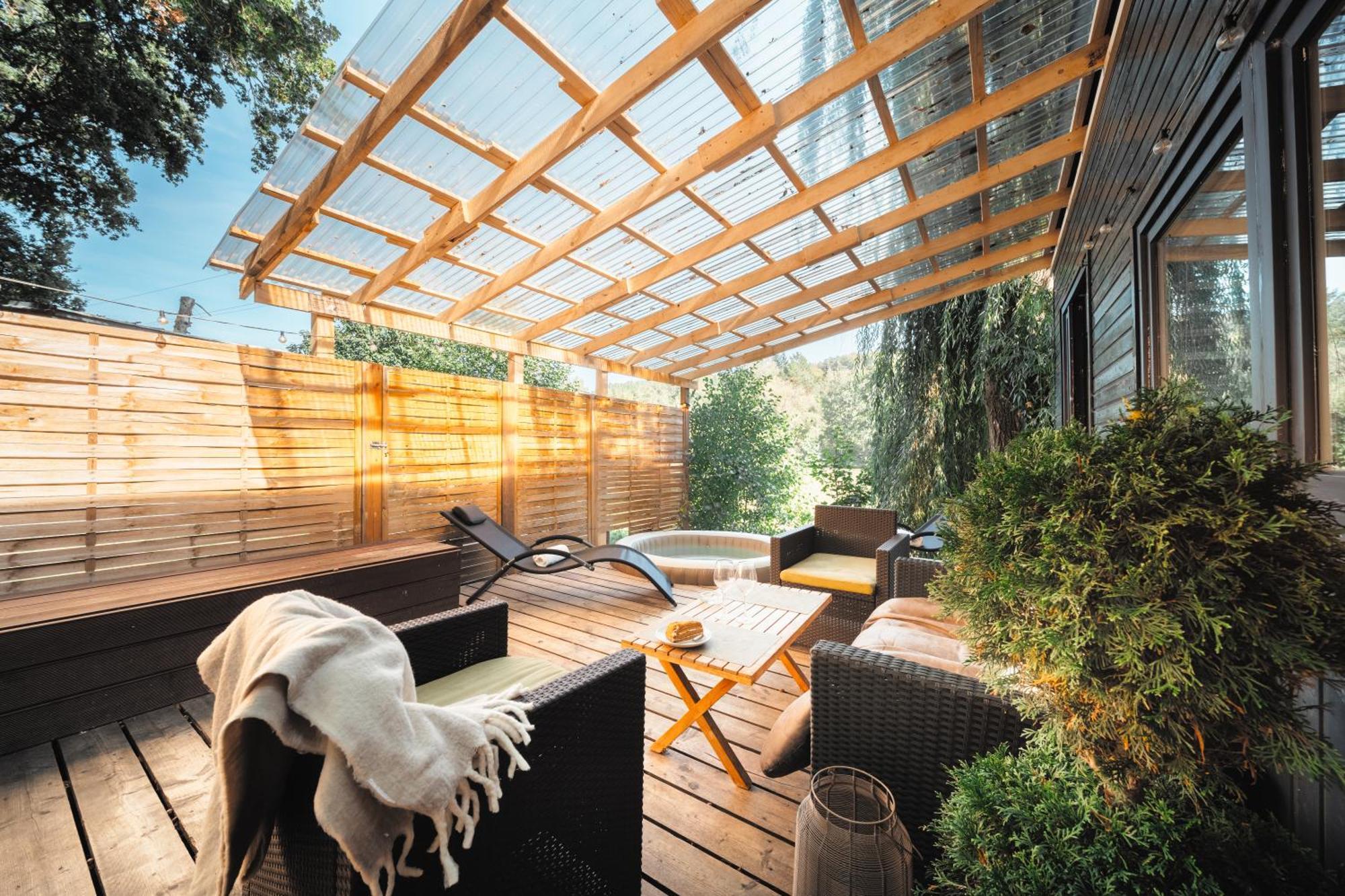 Secret Lake Prag Magic Place Relaxation& Wellness Rehenice Bagian luar foto