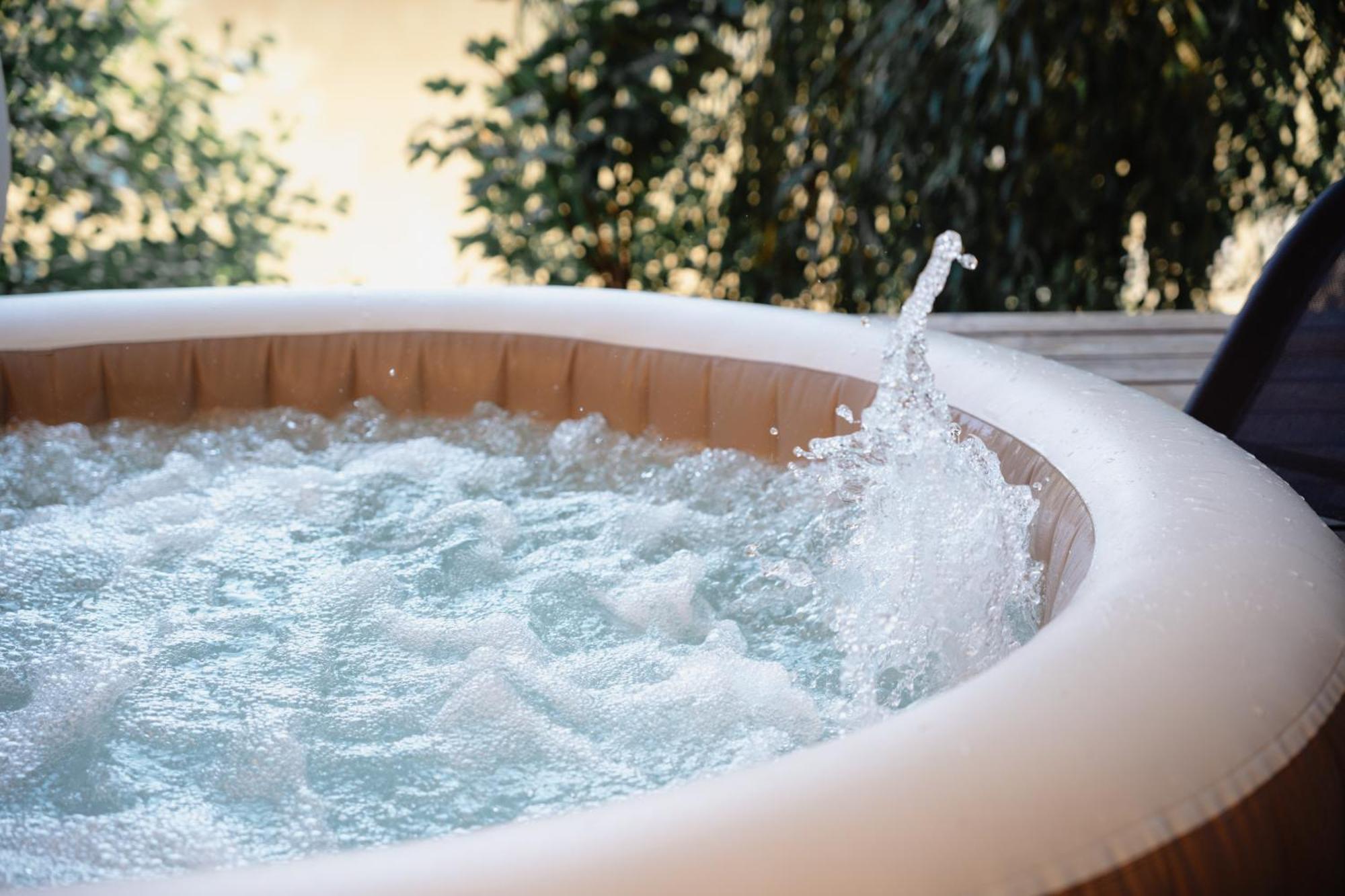 Secret Lake Prag Magic Place Relaxation& Wellness Rehenice Bagian luar foto